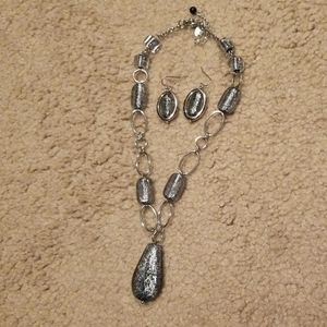 Lia Sophia Necklace and earring set